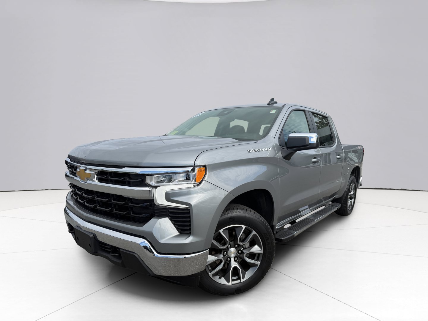 Used 2023 Chevrolet Silverado 1500 LT AWD/4WD image 1