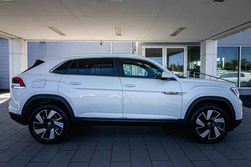 New 2026 Volkswagen Atlas Cross Sport SEL AWD/4WD image 3