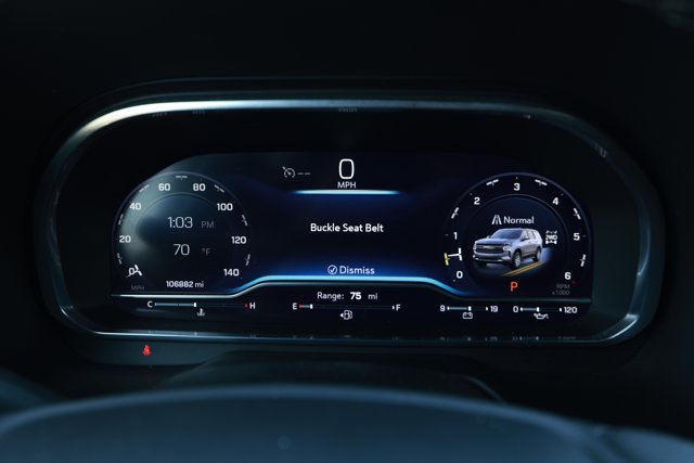 Used 2023 Chevrolet Suburban Premier image 12