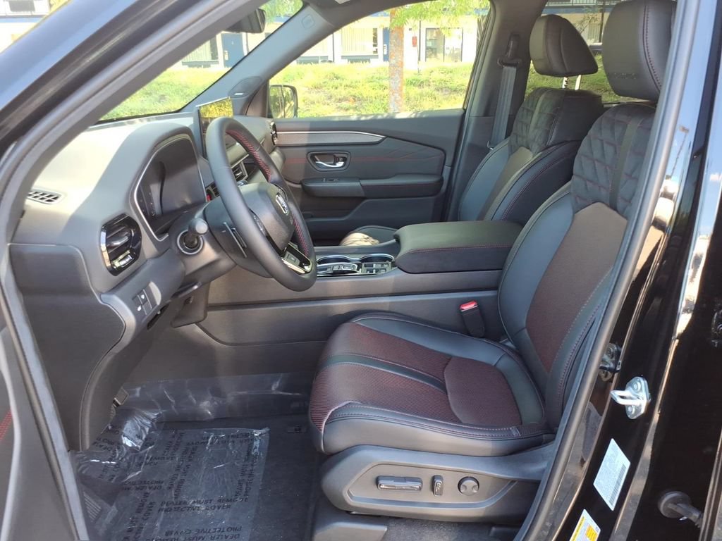 New 2026 Honda Pilot Black Edition image 8
