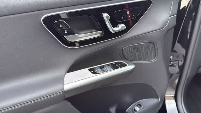 Certified 2026 Mercedes-Benz GLC 300 4MATIC image 12