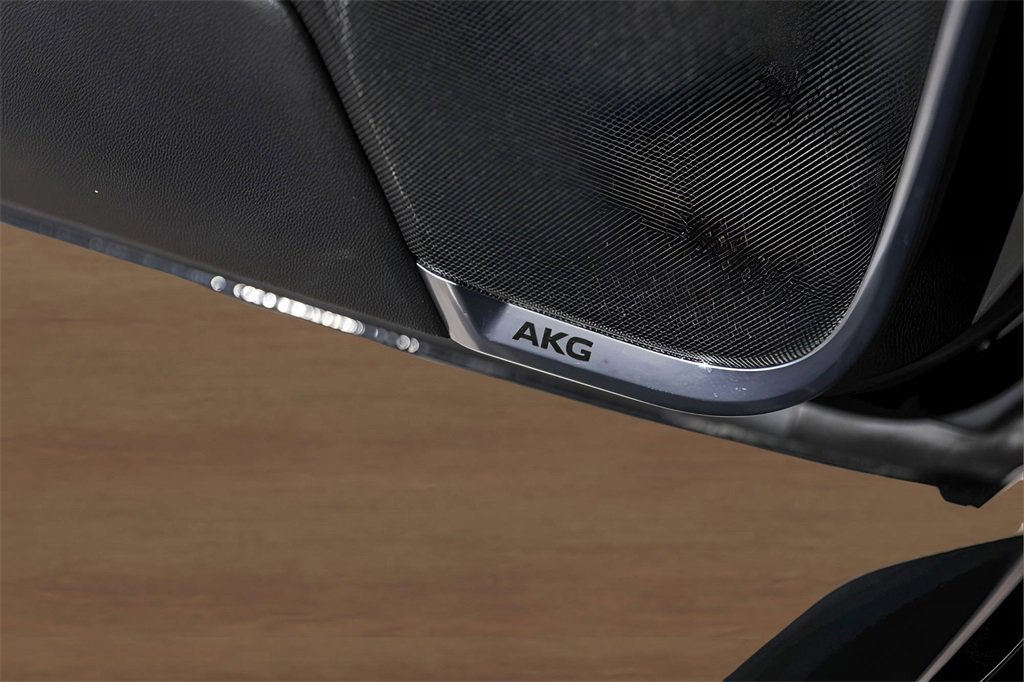 Certified 2024 Cadillac Escalade Luxury image 23