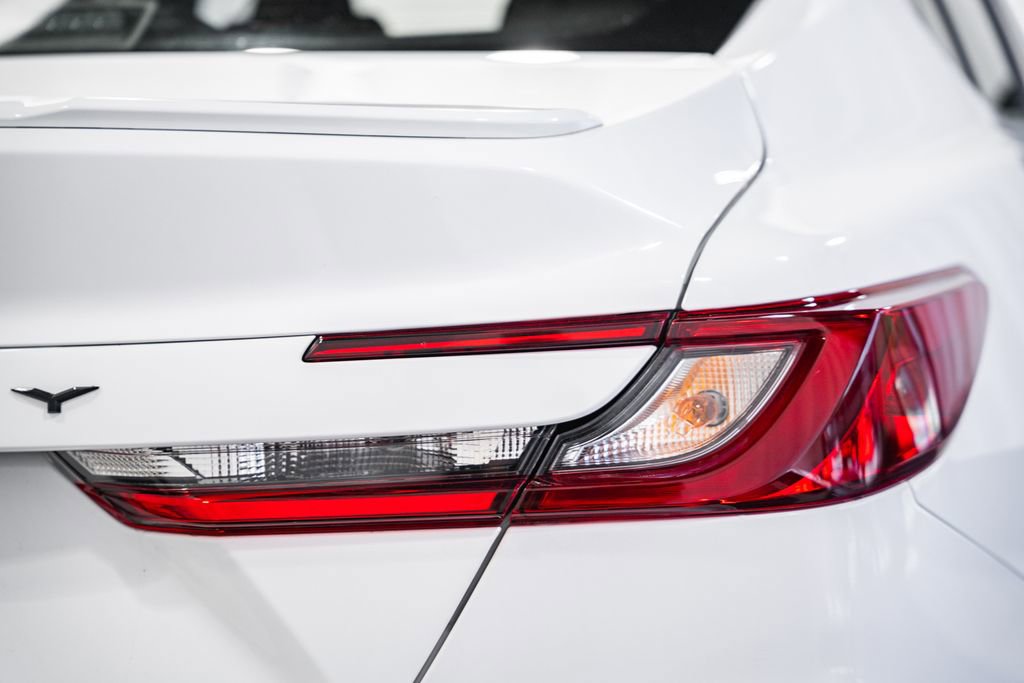 Used 2025 Toyota Camry SE FWD image 6
