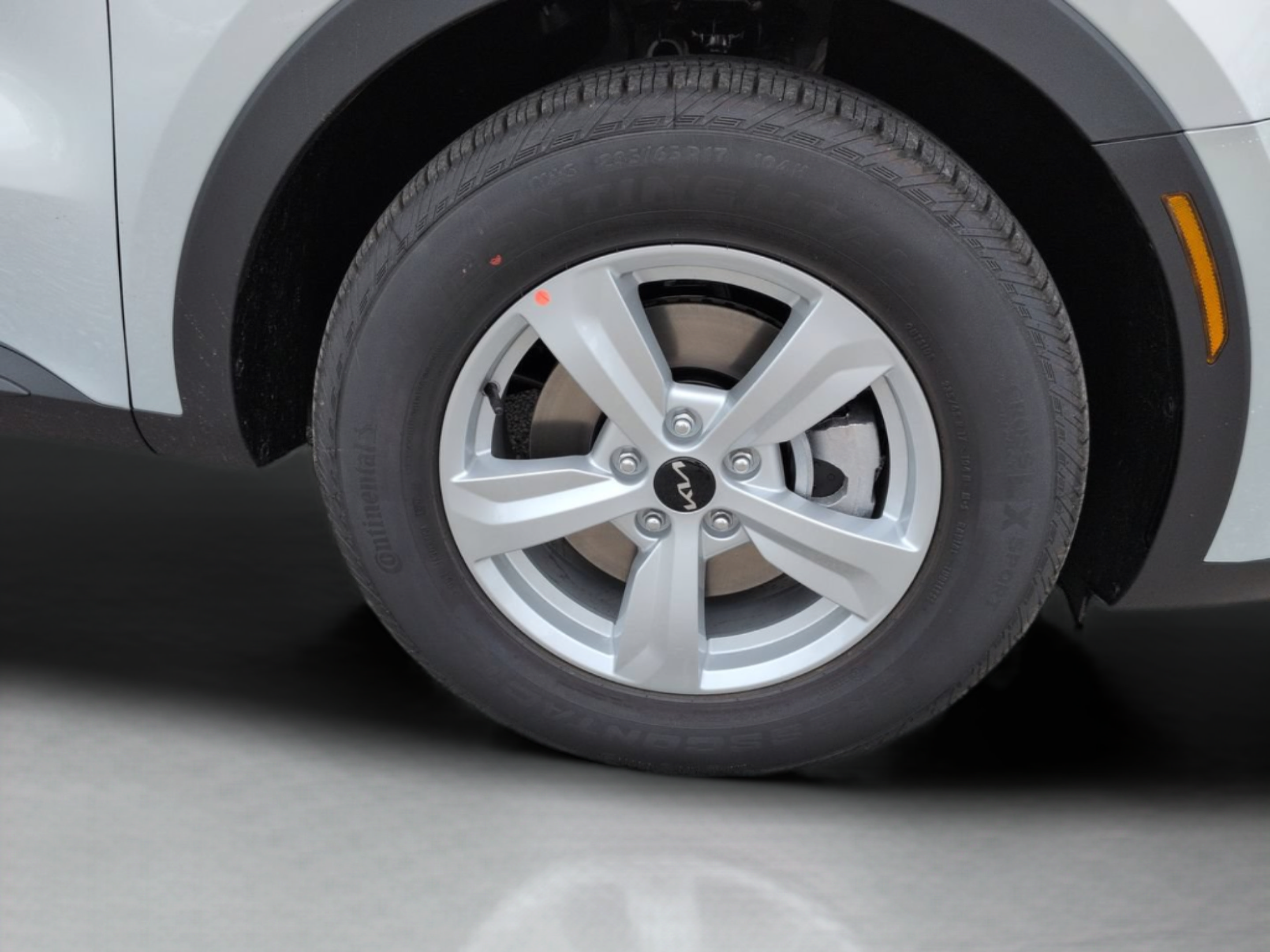 New 2026 Kia Sorento LX FWD image 24