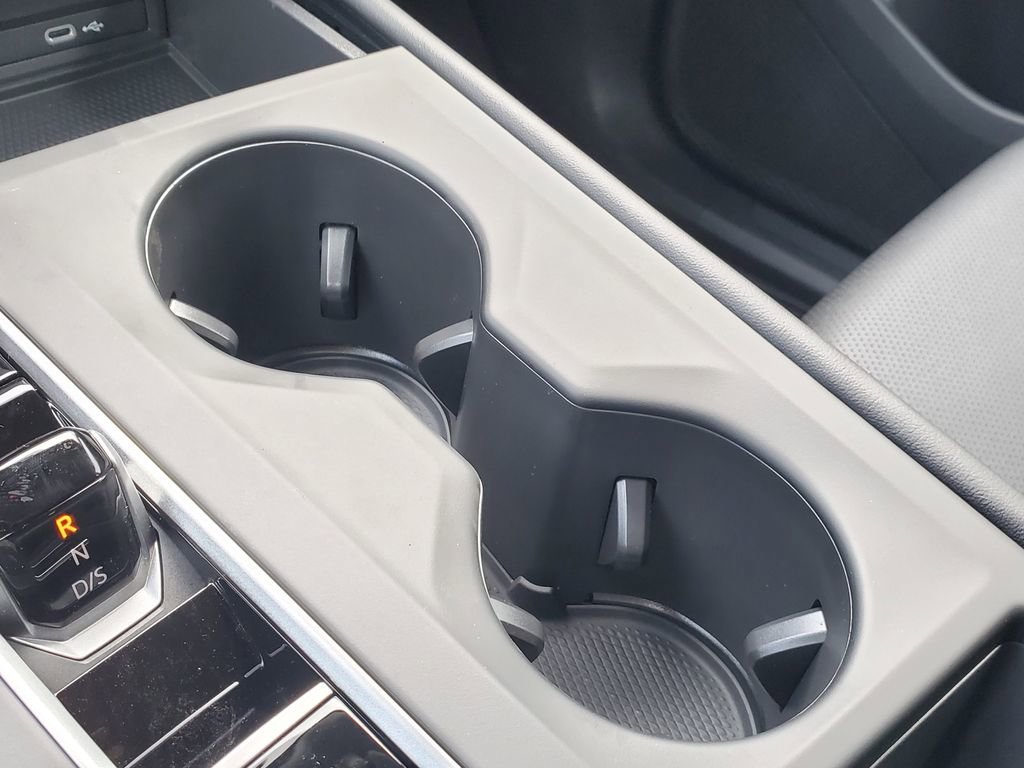 New 2026 Volkswagen Atlas SE image 28