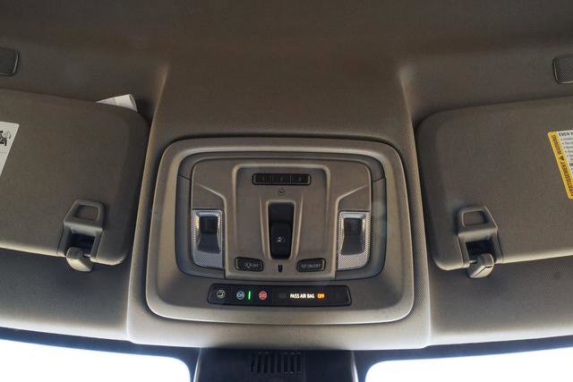 Used 2025 GMC Sierra 1500 SLT w/ SLT Premium Plus Package image 25