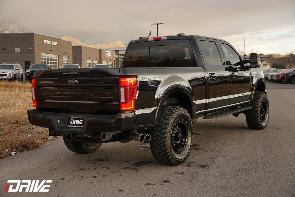Used 2022 Ford F350 Lariat w/ Tremor Off-Road Package image 11