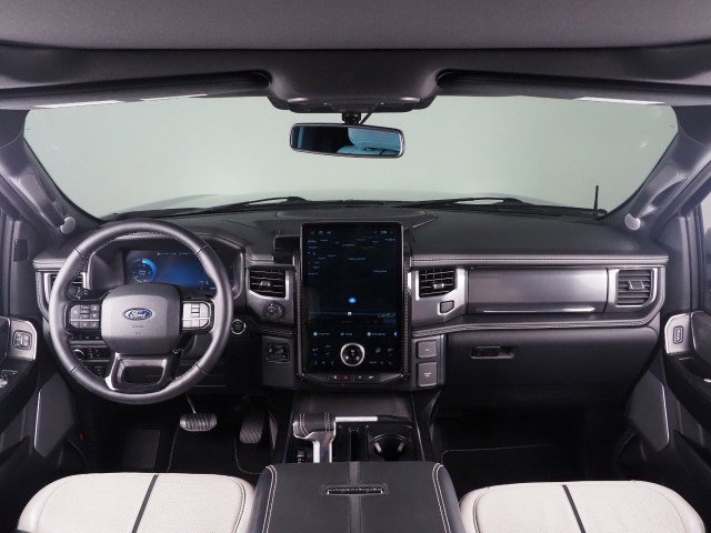 Used 2024 Ford F150 Lightning Platinum AWD/4WD image 3