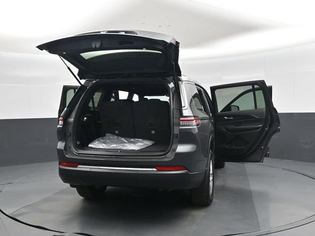 New 2026 Jeep Grand Cherokee L Laredo w/ MOPAR Finishing Package image 51