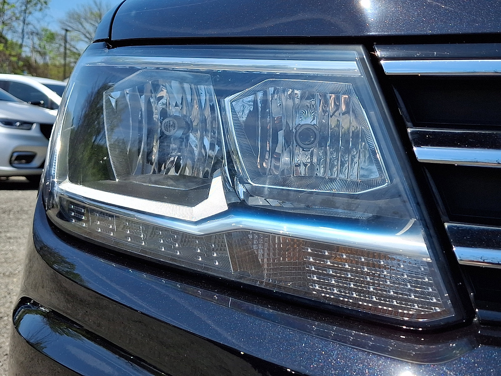 Used 2019 Volkswagen Tiguan SE w/ Panoramic Sunroof Package AWD/4WD image 9