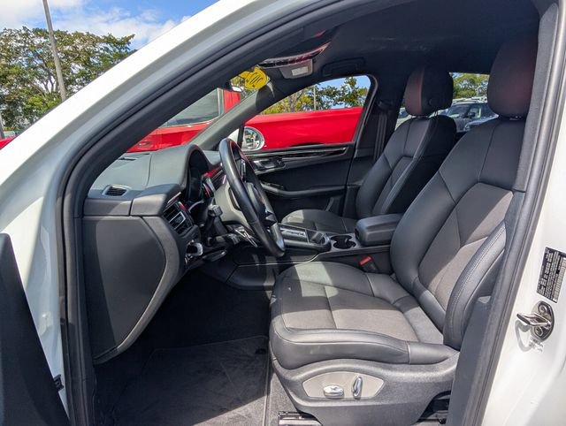 Used 2022 Porsche Macan S AWD/4WD image 9