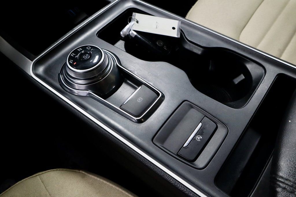 Certified 2022 Ford Edge SE image 33