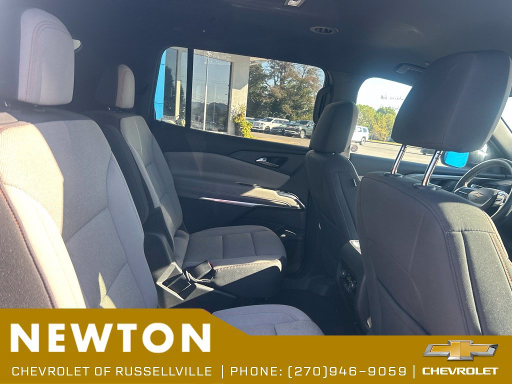 Used 2026 Chevrolet Traverse LT w/ Driver Confidence Package FWD image 9