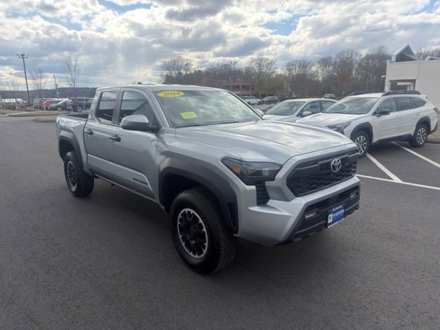 Used 2024 Toyota Tacoma TRD Off-Road AWD/4WD image 3