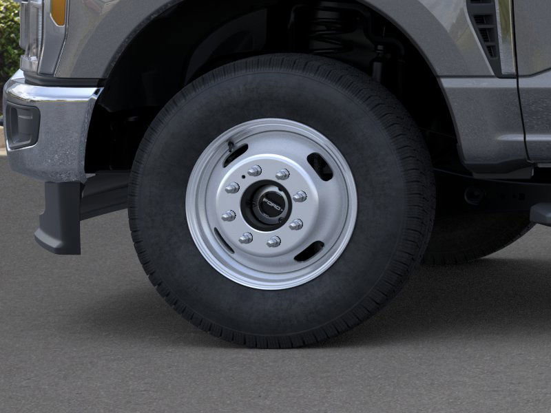 New 2025 Ford F350 XL w/ XL Chrome Package image 19