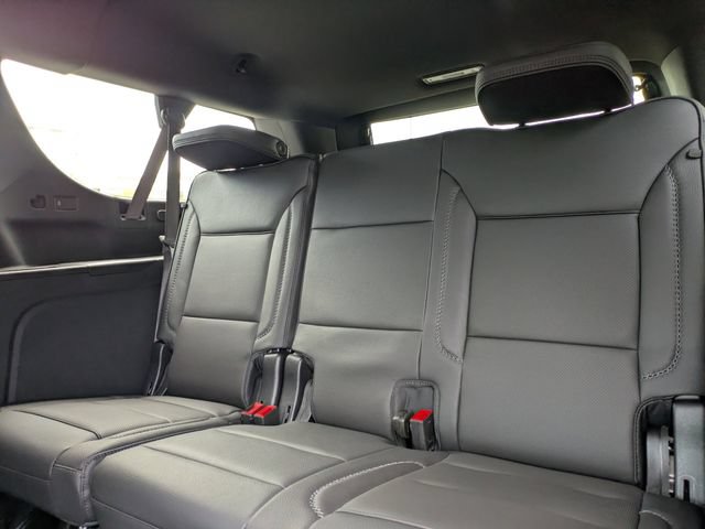 New 2026 GMC Yukon XL Denali w/ LPO, Floor Liner Package RWD image 17