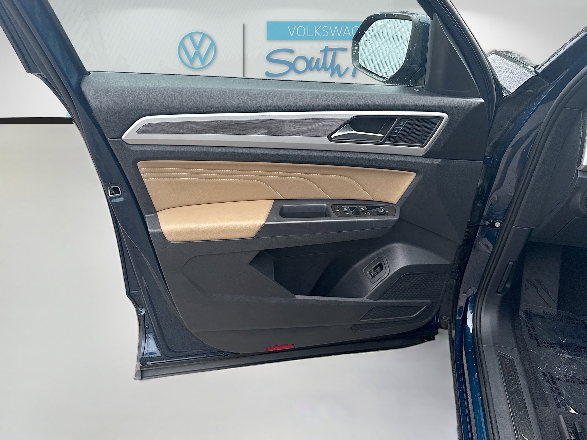 Used 2021 Volkswagen Atlas Cross Sport SE FWD image 19