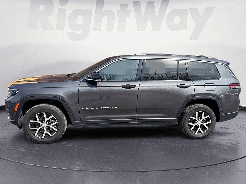 Used 2024 Jeep Grand Cherokee L Limited w/ Luxury Tech Group II image 2