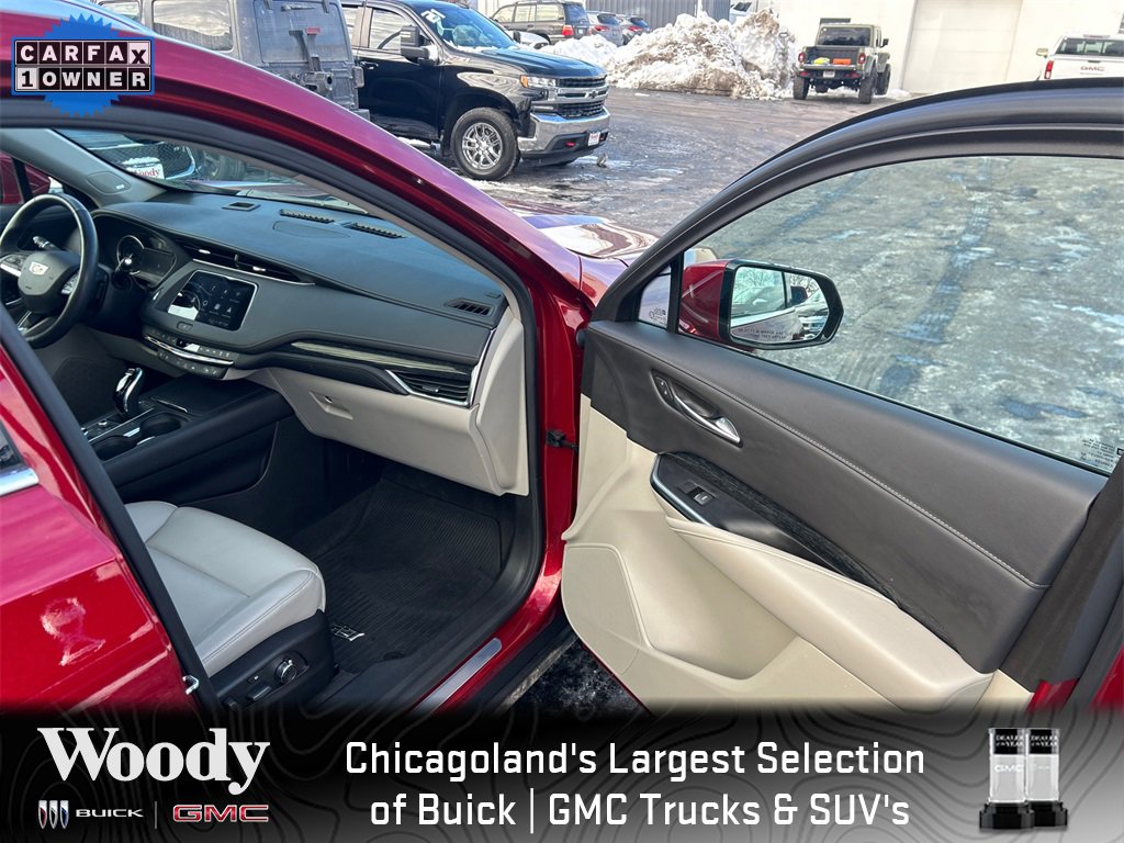 Used 2023 Cadillac XT4 Premium Luxury image 27