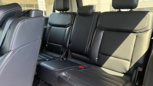 Used 2025 Ford Expedition Max Platinum AWD/4WD image 32