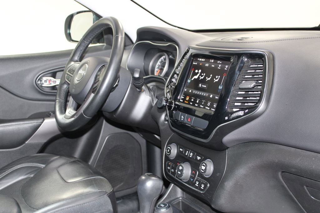 Used 2019 Jeep Cherokee Limited AWD/4WD image 28