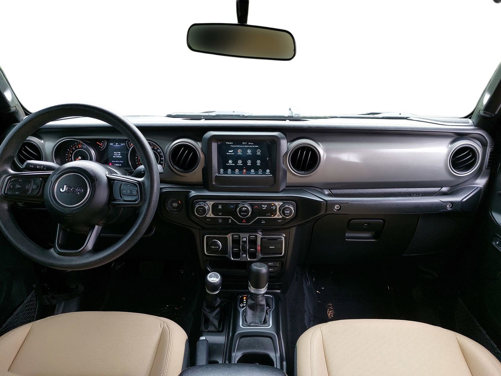 Used 2023 Jeep Gladiator Sport AWD/4WD image 9