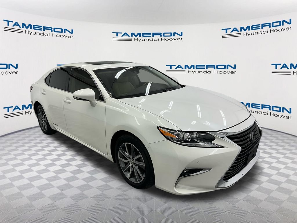 Used 2018 Lexus ES 300h w/ Luxury Package FWD image 7
