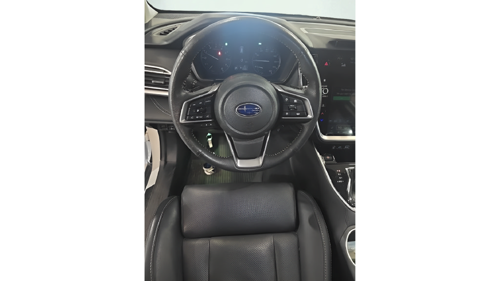Used 2025 Subaru Outback Limited w/ Popular Package #2 AWD/4WD image 10