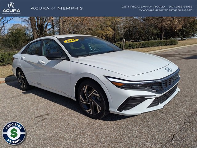 Used 2025 Hyundai Elantra Sport image 8