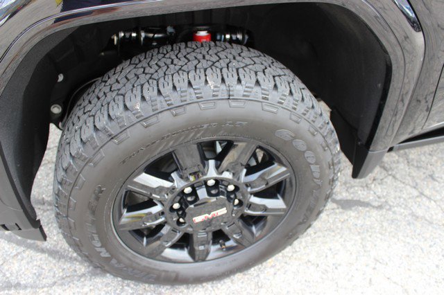 Used 2025 GMC Sierra 3500 AT4 image 4