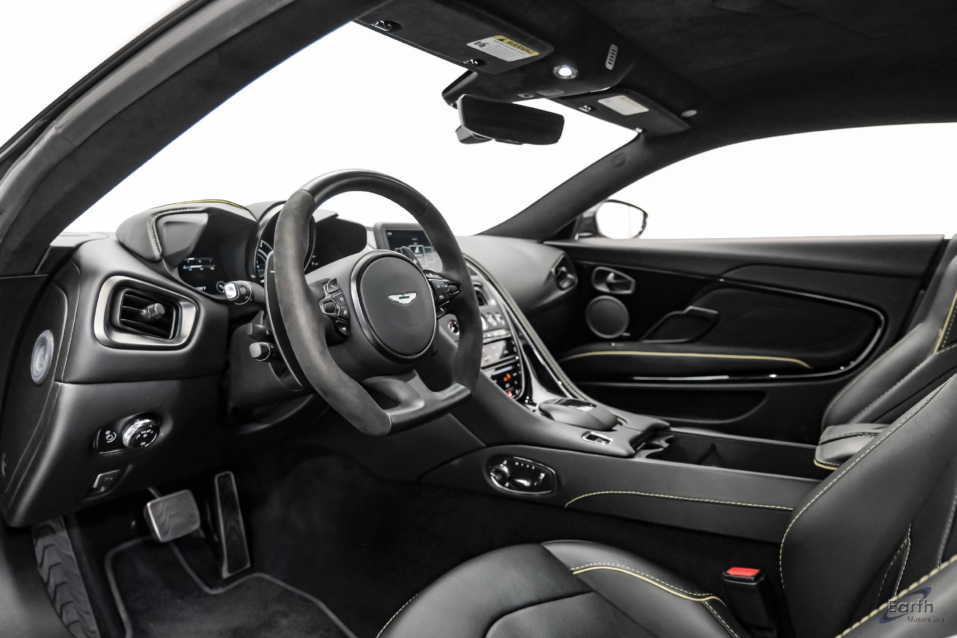 Used 2019 Aston Martin DBS Superleggera RWD image 40