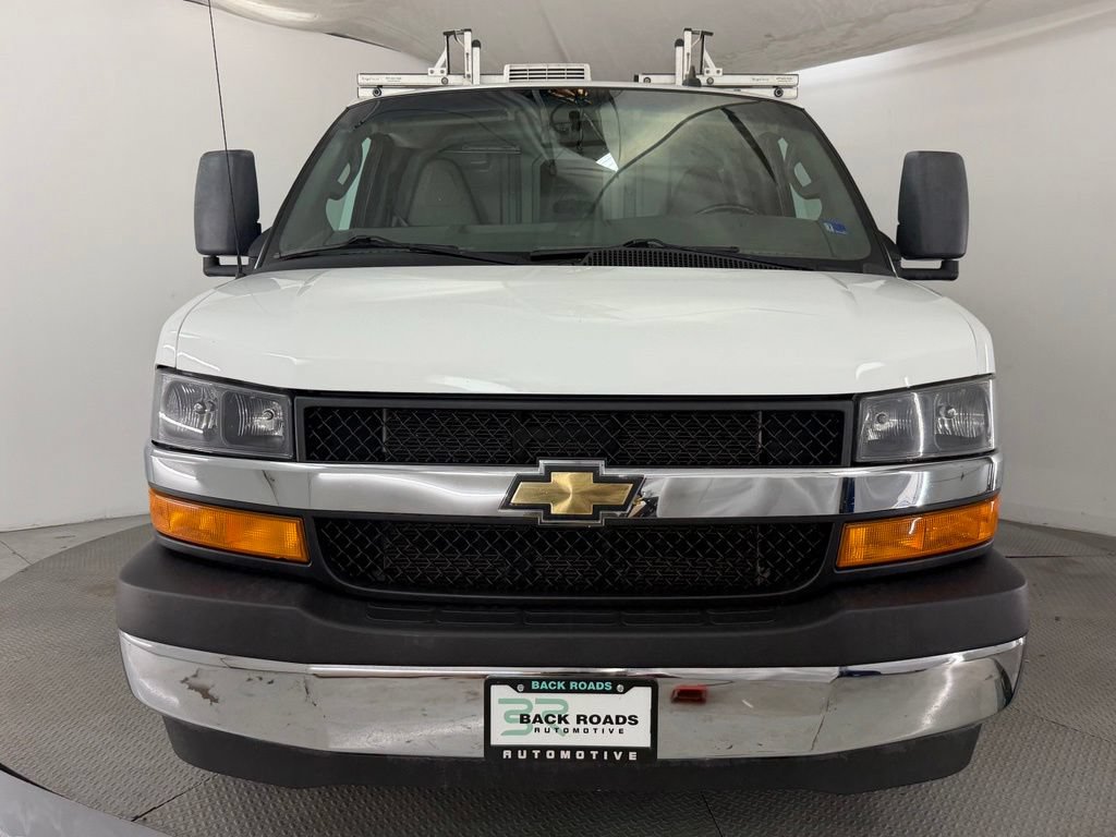 Used 2020 Chevrolet Express 3500 w/ Power Convenience Package RWD image 2