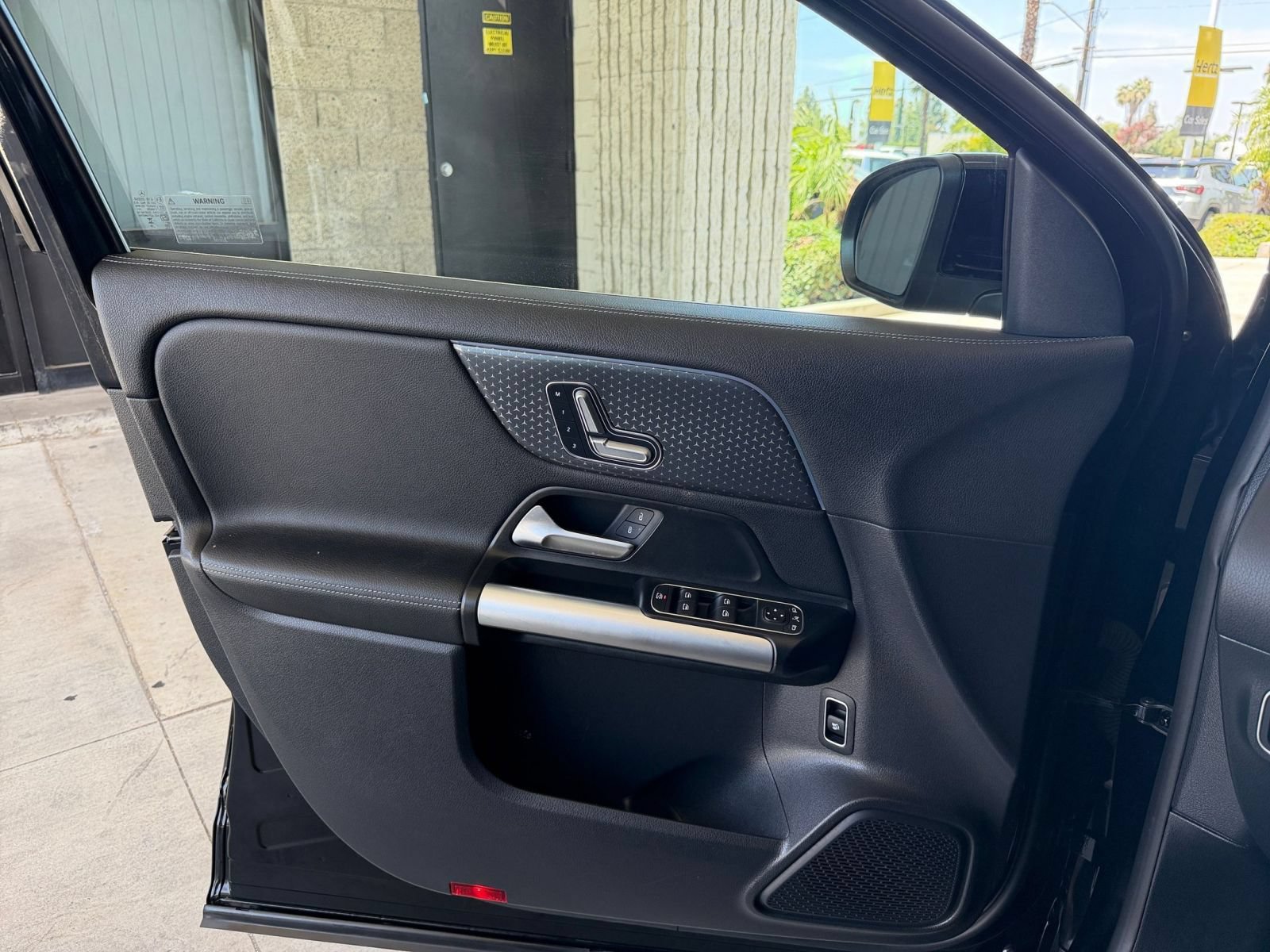 Used 2025 Mercedes-Benz GLA 250 image 18