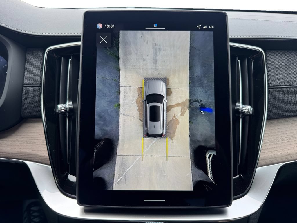 New 2026 Volvo XC90 B6 Plus w/ Protection Package Premier AWD/4WD image 21