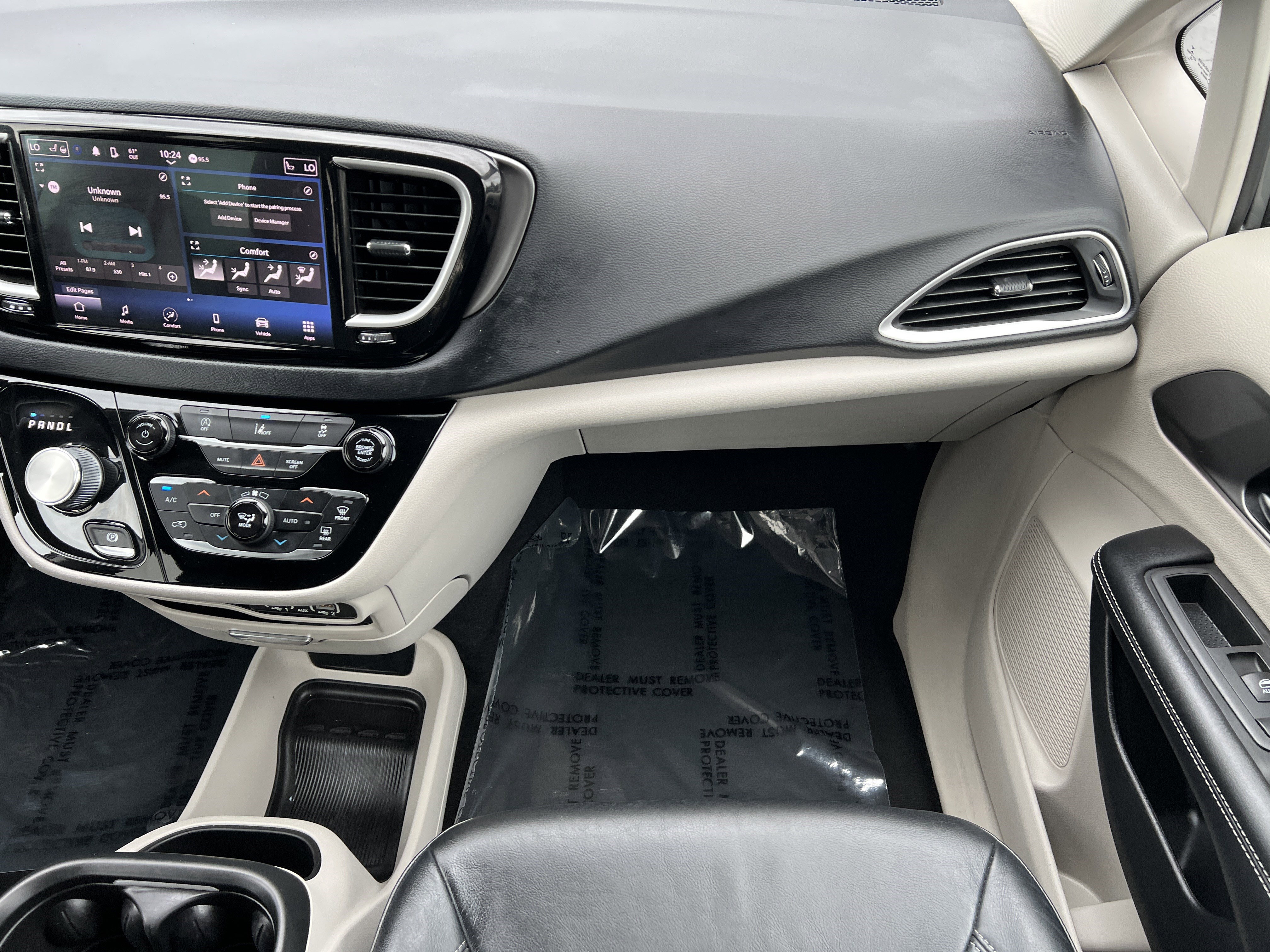 Used 2022 Chrysler Pacifica Touring-L FWD image 34