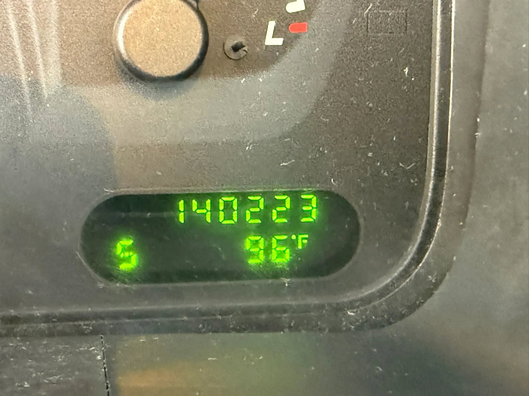 Used 2002 Ford Explorer XLT image 22