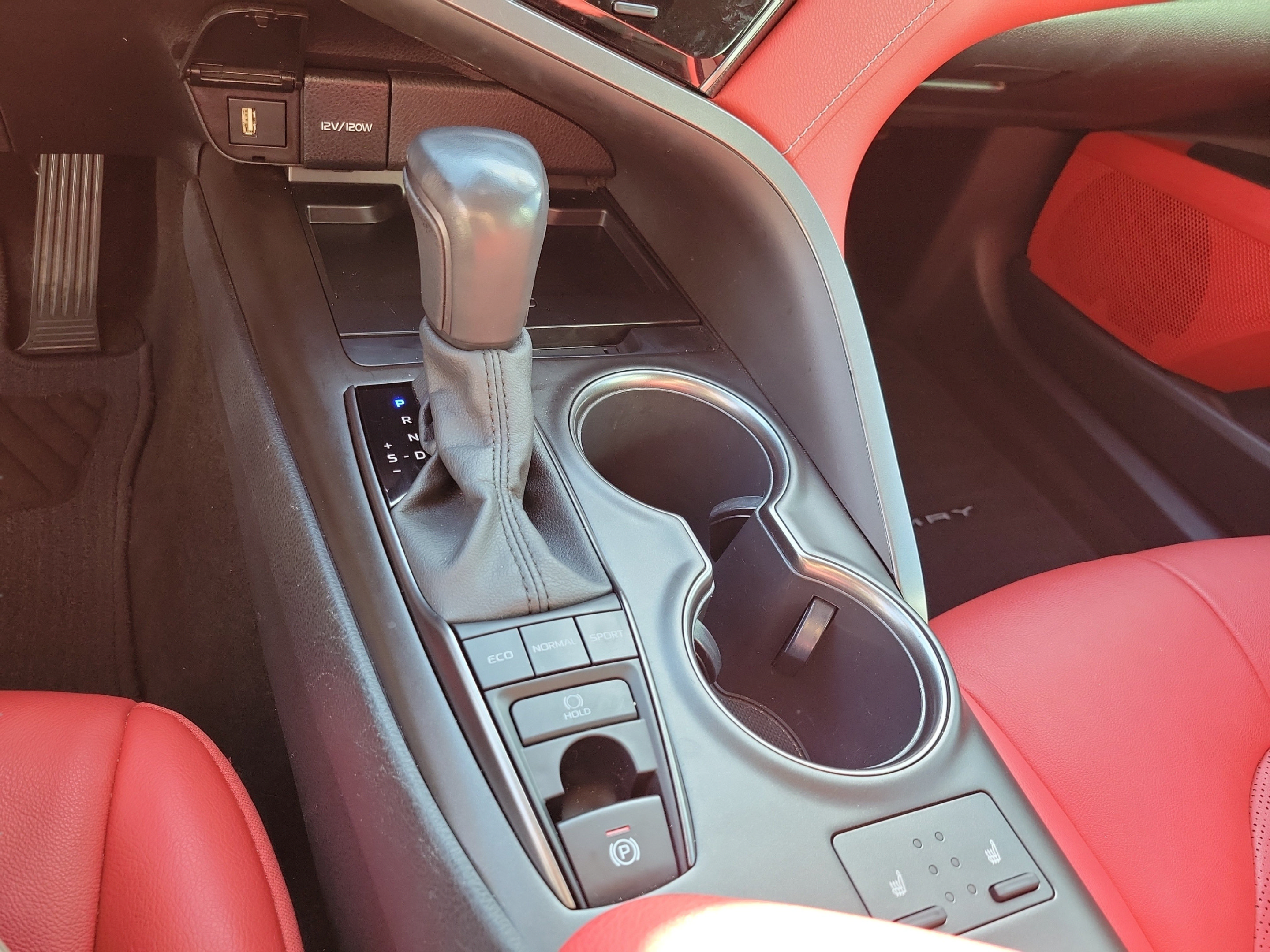 Used 2022 Toyota Camry XSE FWD image 20