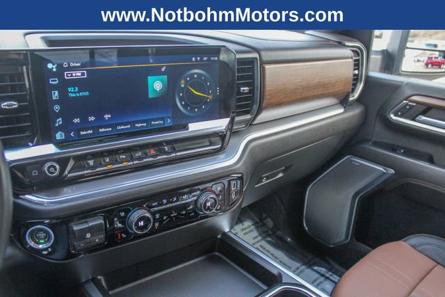 Used 2024 Chevrolet Silverado 3500 High Country image 21