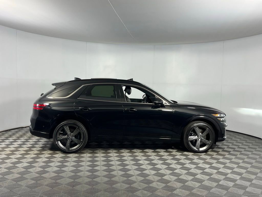 Used 2025 Genesis GV70 2.5T Sport Prestige w/ Sport Prestige Package image 6