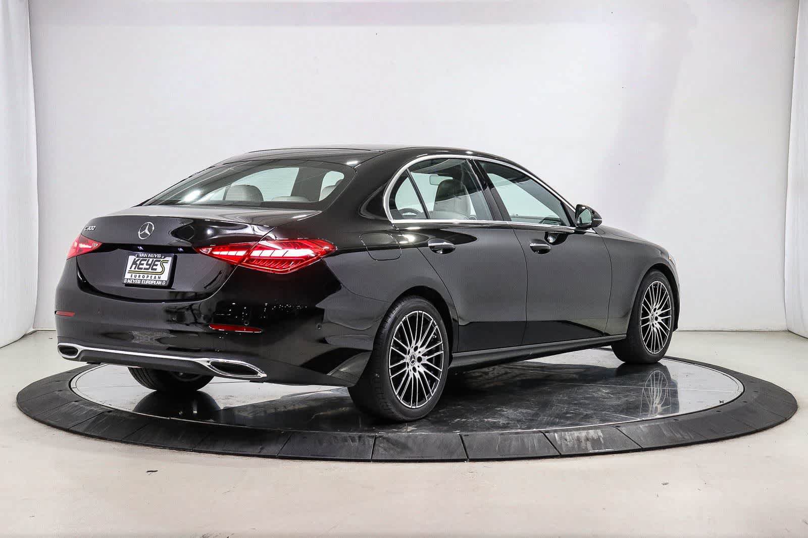 Used 2024 Mercedes-Benz C 300 Sedan image 4