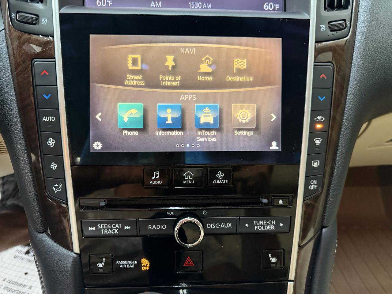 Used 2016 INFINITI Q50 3.0t Premium w/ Driver Assistance Package RWD image 21