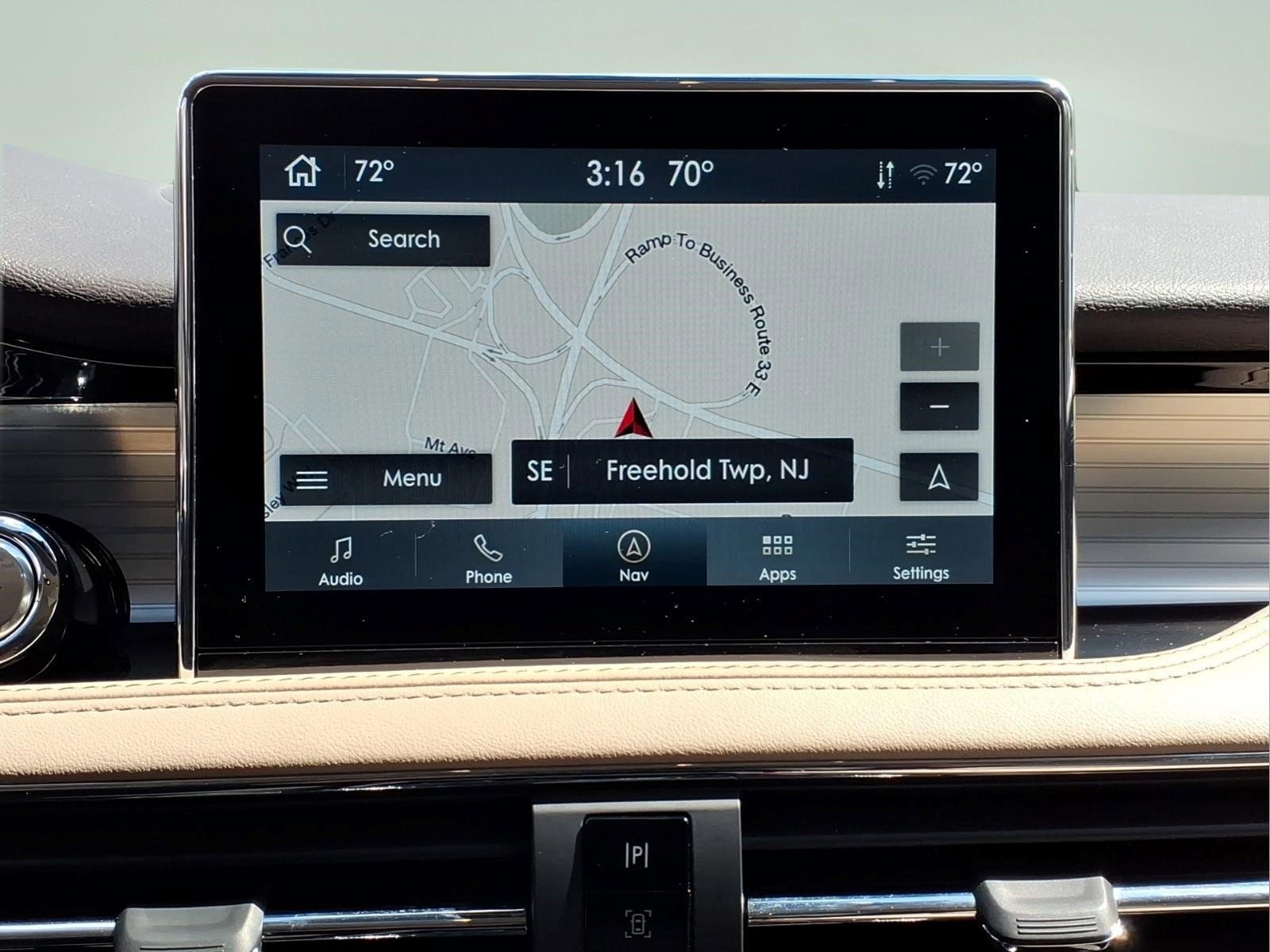 Certified 2022 Lincoln Corsair AWD w/ Equipment Group 101A image 8