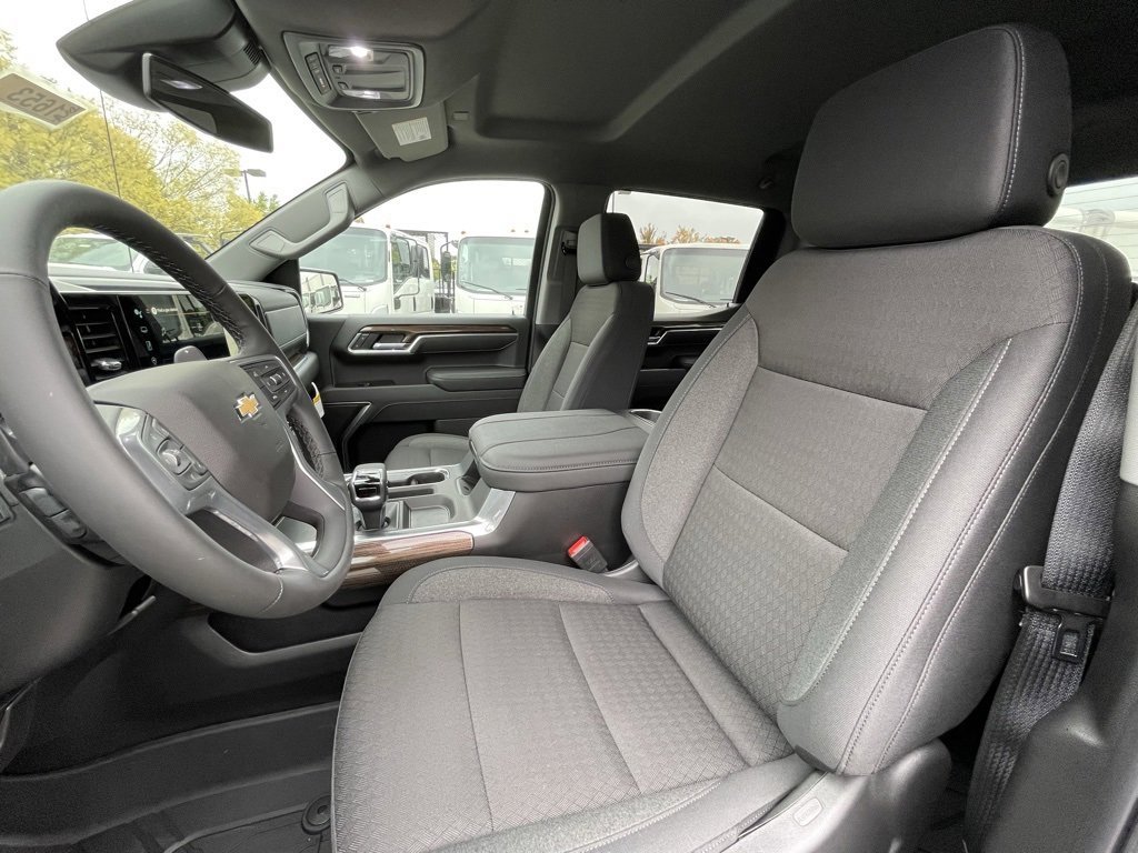 New 2026 Chevrolet Silverado 1500 LT image 25