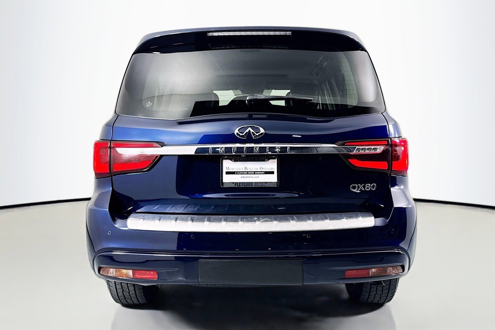 Used 2020 INFINITI QX80 Luxe w/ Proassist Package image 3