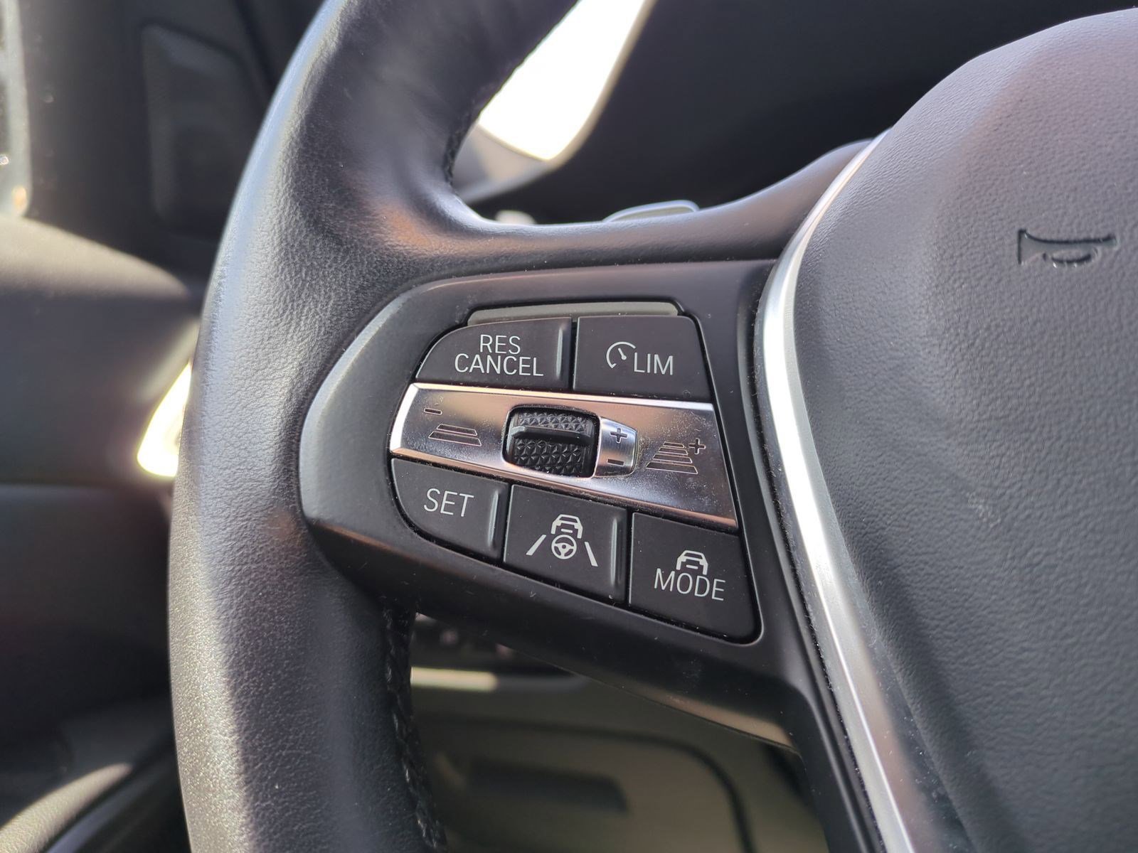 Used 2021 BMW 330e image 19
