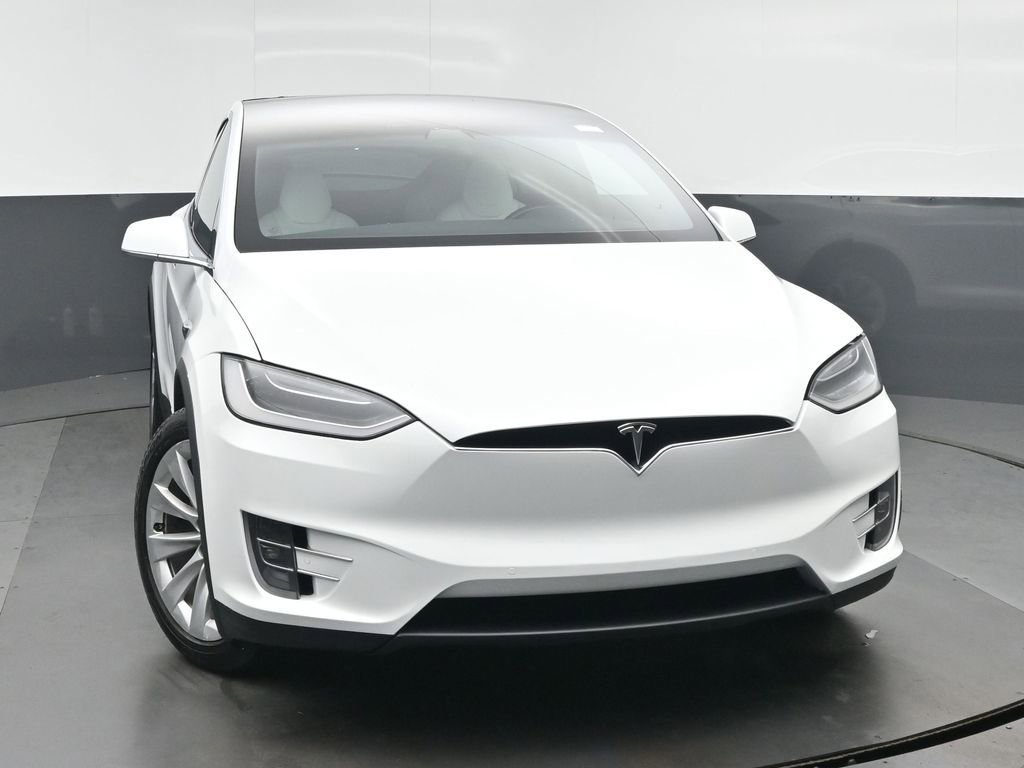 Used 2018 Tesla Model X 100D image 8