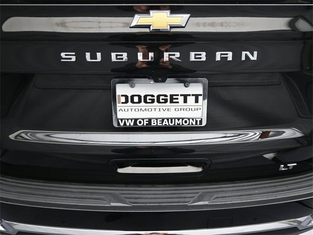 Used 2025 Chevrolet Suburban LT image 14