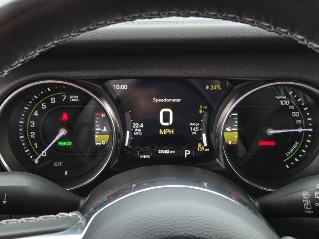 Used 2023 Jeep Wrangler Unlimited Sahara w/ Cold Weather Group AWD/4WD image 17