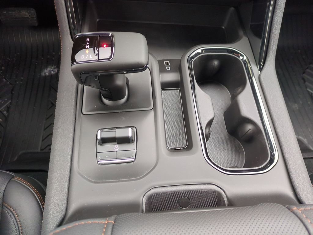 New 2026 GMC Sierra 1500 AT4 w/ AT4 Premium Package image 13