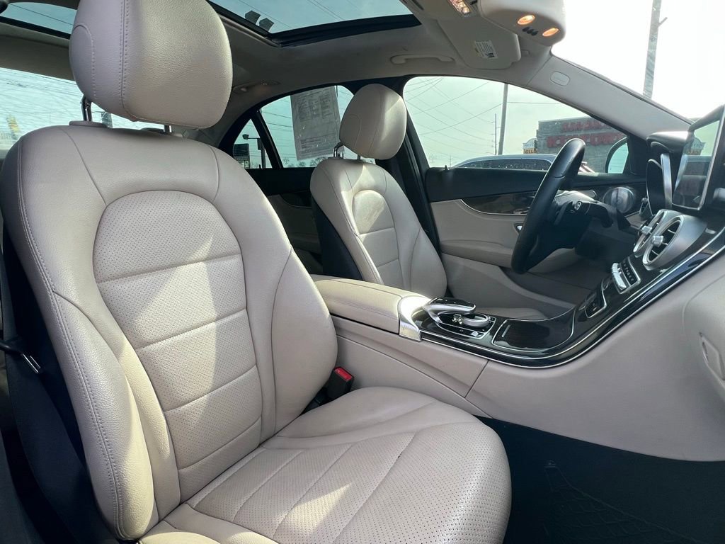 Used 2016 Mercedes-Benz C 300 4MATIC Sedan image 28